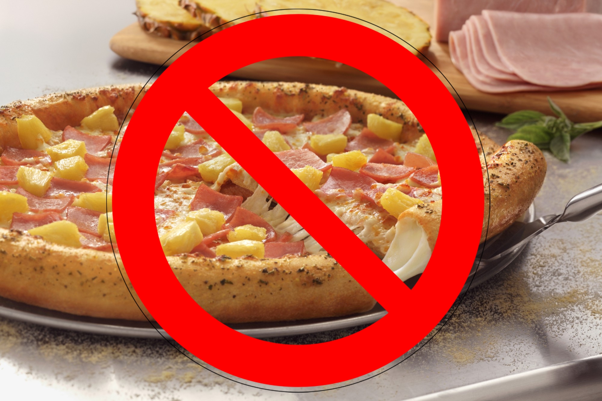 Presidente de Islandia quiere prohibir la pizza hawaiana