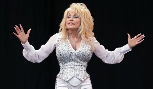 Dolly Parton rechaza su nominación al Salón de la Fama del Rock and Roll