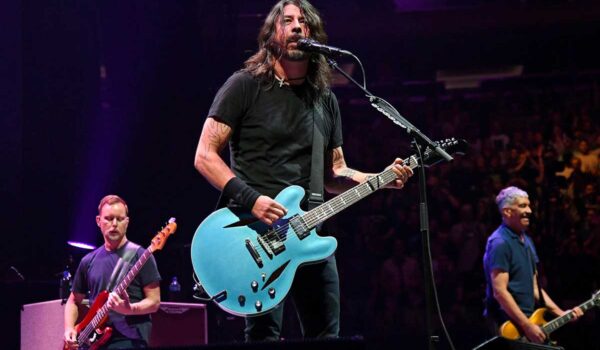 Foo Fighters cancela todas las fechas de su gira