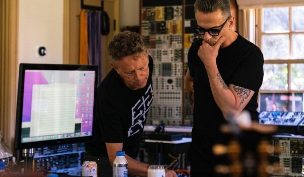 Depeche Mode vuelve al estudio de grabación tras la muerte de Andy Fletcher