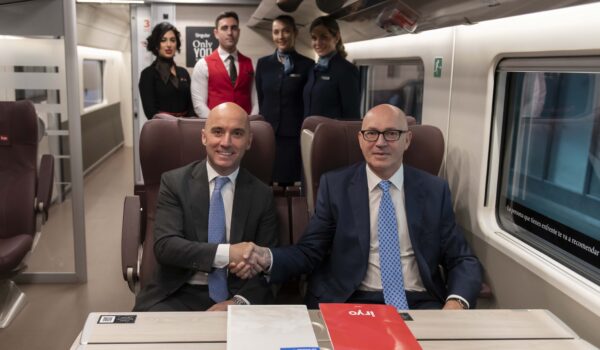iryo y Air Europa firman un acuerdo multimodal que permite comprar viajes combinados de tren y avión en un único billete
