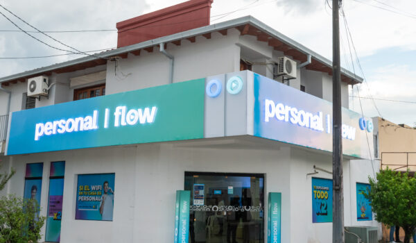 LA CONEXIÓN TOTAL DE PERSONAL | FLOW LLEGA A PILAR