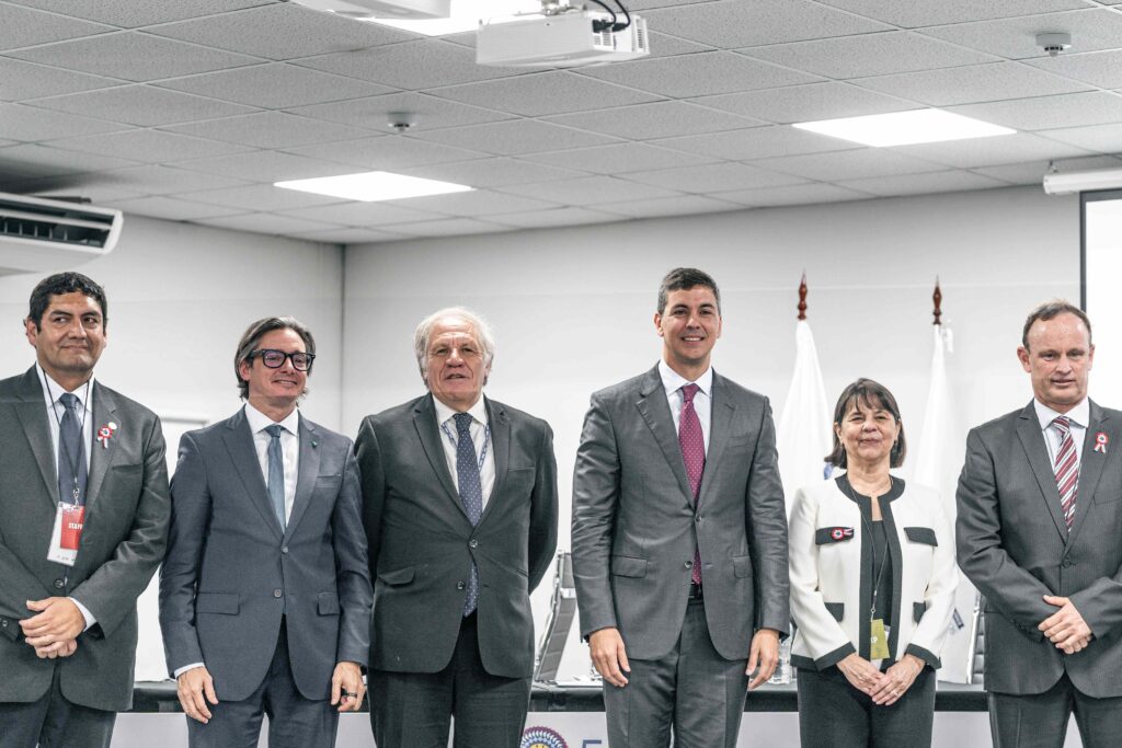 Presidente Santiago Peña inaugura el 
